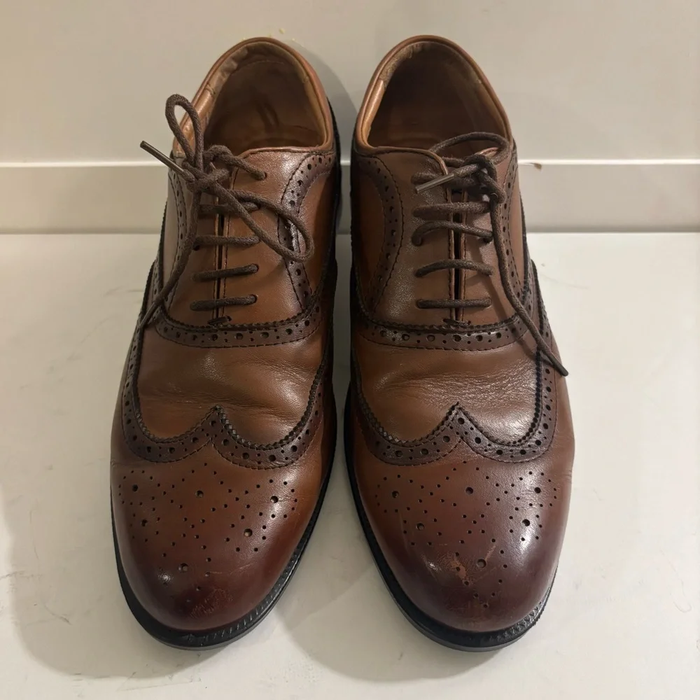 JH Bass & Co Brown Leather Wingtip Oxford Slip Resistant Preppy Shoes Size 7.5